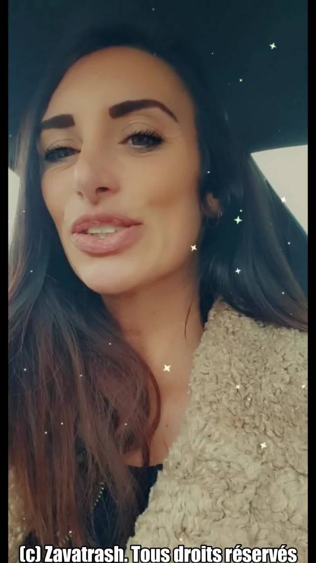 Le SNAPCHAT privé d'une Assistante Commerciale ultra SALOPE