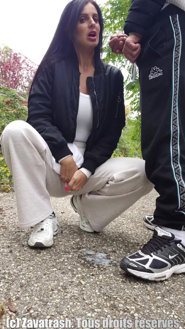 REPLAY SALE – Kristina en plein service à Monthieu🍆📸 autre angle de tir 🎯
