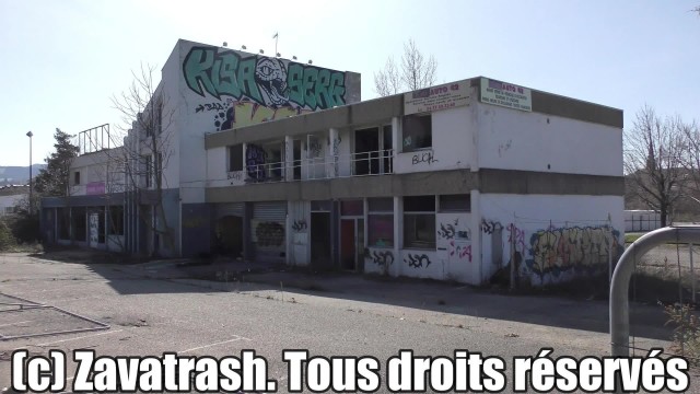 BLOWBANG BUKKAKE URBEX | Stéphanoise en Sueur : Jus de Bite à Volonté. #GitaneDeFrance