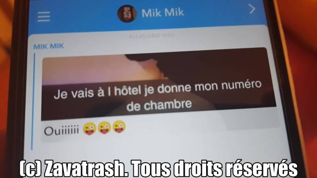 Cette Folle du CUL adore se faire tartiner la gueule et/ou la raie des fesses de SPERME, elle kiff trop le jus de couilles !