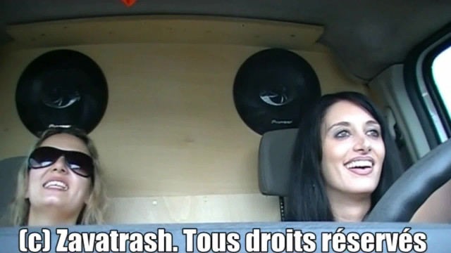 ZavaBonus 1 | Le jeu et l'aventure, Glory et Mia en mode REALITY PORN.