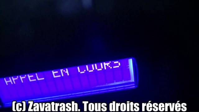 SpeedSex - La Tournée de salope | Tu veux que je te suce dans ton canapé ?