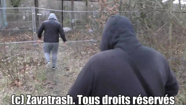 Urbex - SpeedSex à la Gare - Du sperme plein la chatte pour cette MILF